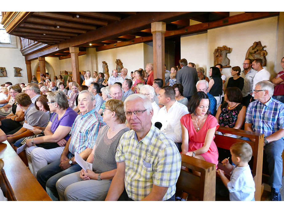 Ökumenischer Einschulungsgottesdienst in St. Crescentius (Foto: Karl-Franz Thiede)